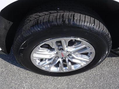 Used 2023 GMC Yukon XL SLT