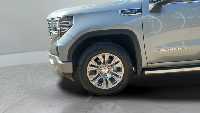 Used 2024 GMC Sierra 1500 Denali w/ Technology Package AWD/4WD image 26