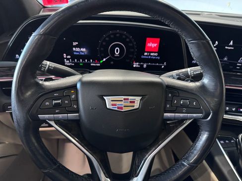 Used 2021 Cadillac Escalade ESV Premium Luxury w/ Driver Assist Tech Package image 15