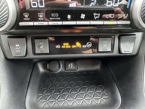 Used 2023 Toyota RAV4 XLE w/ Convenience Package AWD/4WD image 25
