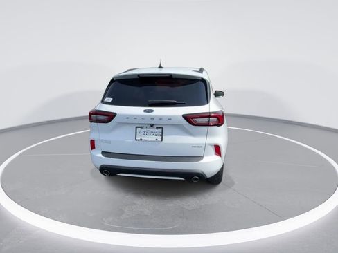 Used 2023 Ford Escape ST-Line AWD/4WD image 7