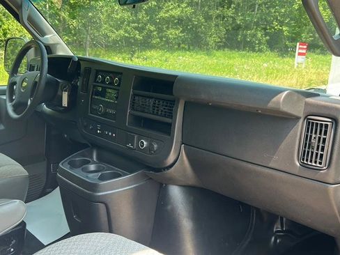 Used 2016 Chevrolet Express 3500 LT w/ LT Preferred Equipment Group RWD image 41
