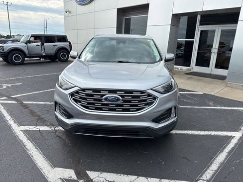 Used 2024 Ford Edge Titanium image 9