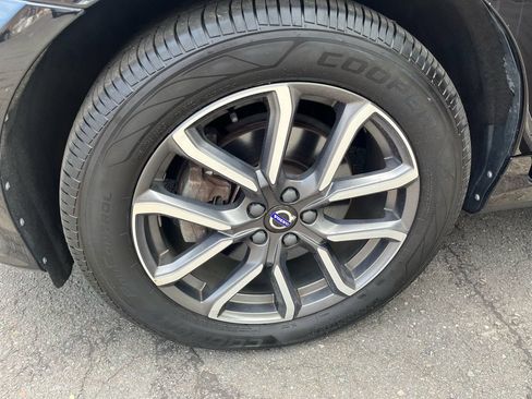 Used 2017 Volvo XC60 T6 Dynamic w/ Preferred Option Package AWD/4WD image 31