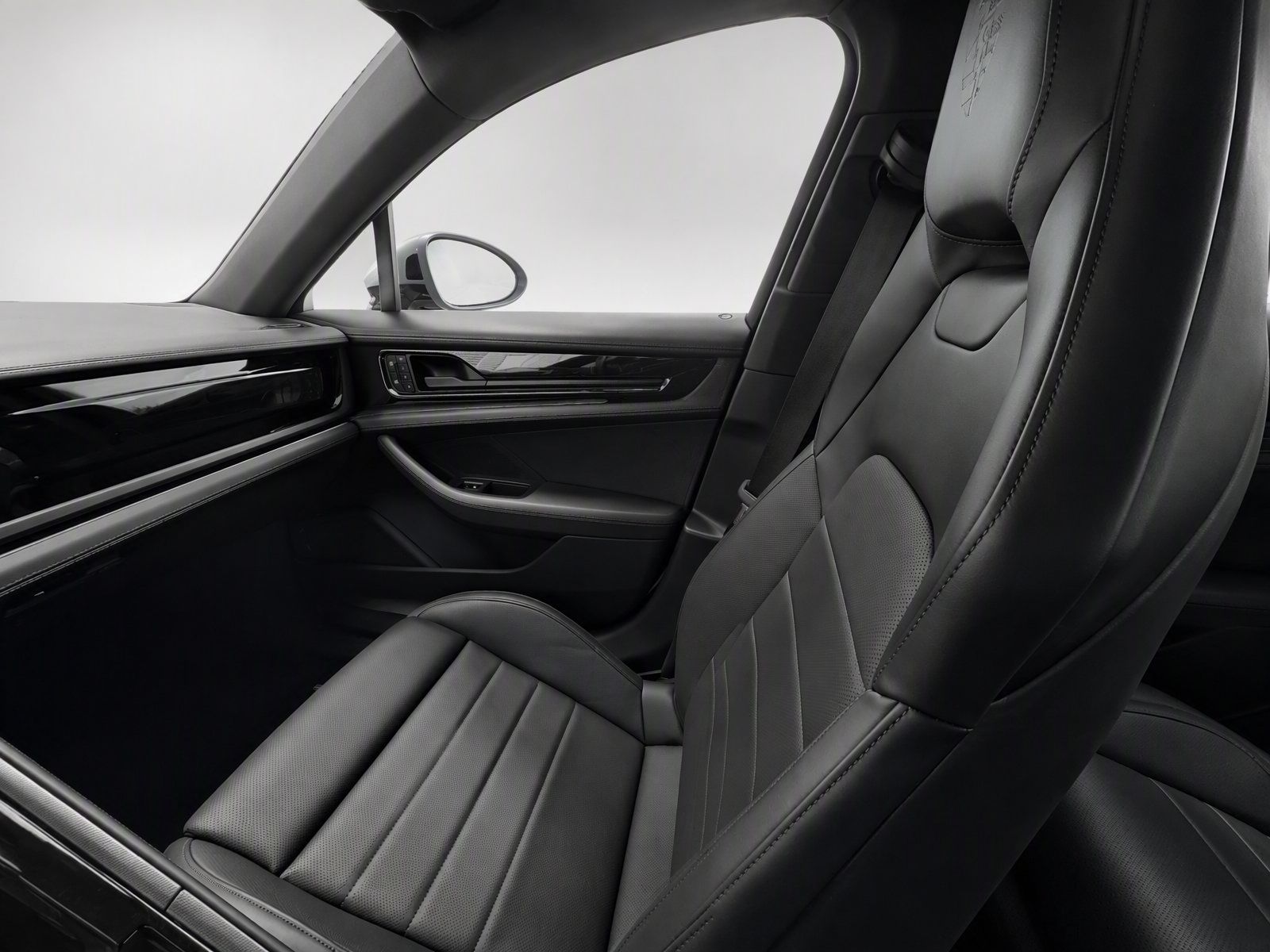 Used 2024 Porsche Panamera 4 AWD/4WD image 19