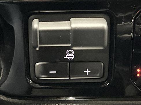 Used 2024 Chevrolet Silverado 1500 RST w/ Convenience Package II image 25