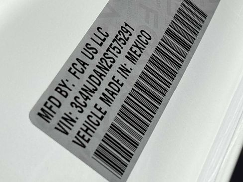 New 2025 Jeep Compass Sport image 25