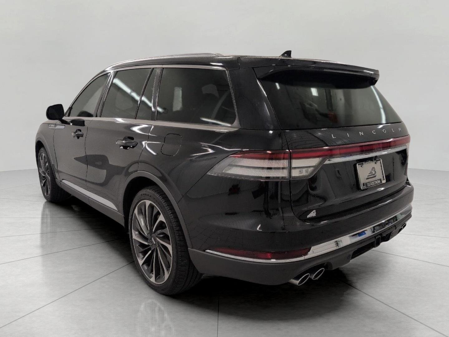 Used 2020 Lincoln Aviator Reserve w/ Equipment Group 202A AWD/4WD image 49