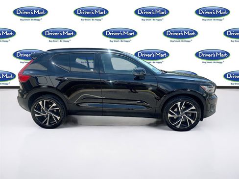Used 2019 Volvo XC40 T5 R-Design AWD/4WD image 8