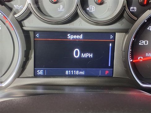 Used 2020 Chevrolet Silverado 1500 LT w/ Texas Edition image 17