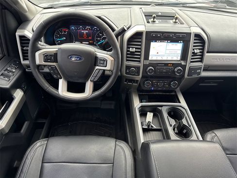 Used 2019 Ford F350 Lariat image 23