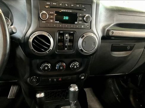 Used 2017 Jeep Wrangler Unlimited Sport w/ Quick Order Package 24S AWD/4WD image 14