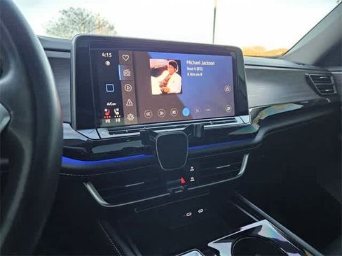 Used 2024 Volkswagen Atlas SEL Premium R-Line image 21