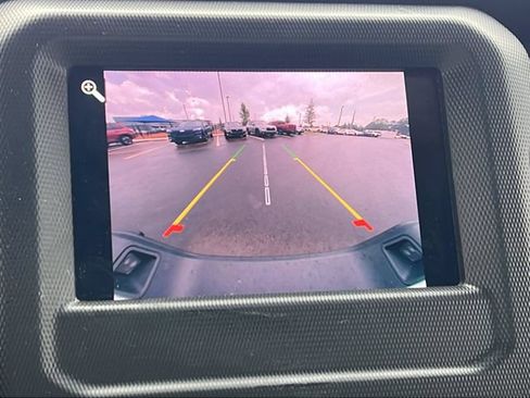 Used 2022 Jeep Gladiator Sport AWD/4WD image 16