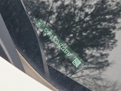 Used 2018 GMC Acadia SLE w/ LPO, Floor Liner Package image 12