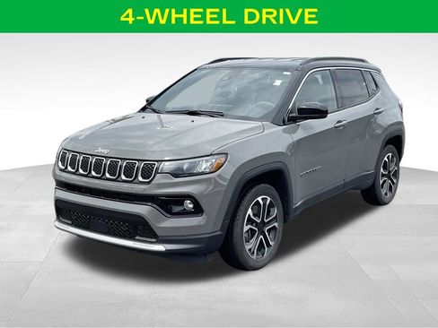 Used 2023 Jeep Compass Limited AWD/4WD image 4