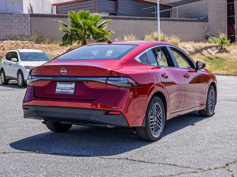 New 2026 Nissan Sentra SV FWD image 4