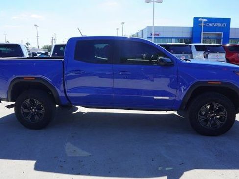 New 2025 GMC Canyon Elevation image 4