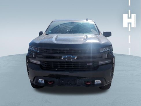 Used 2020 Chevrolet Silverado 1500 LT Trail Boss image 2