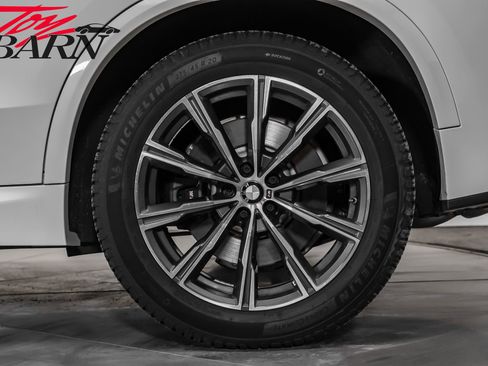 Used 2024 BMW X5 M60i image 20