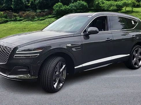 Used 2024 Genesis GV80 2.5T w/ Prestige Package image 4