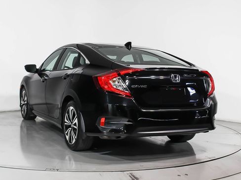 Used 2017 Honda Civic EX image 6