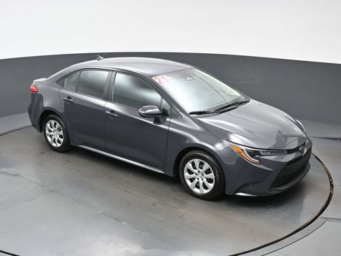 Used 2025 Toyota Corolla LE w/ Convenience Package FWD image 33