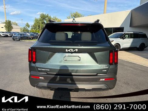 Certified 2023 Kia Sorento S AWD/4WD image 9