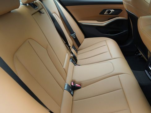 Used 2025 BMW 330i Sedan RWD image 35