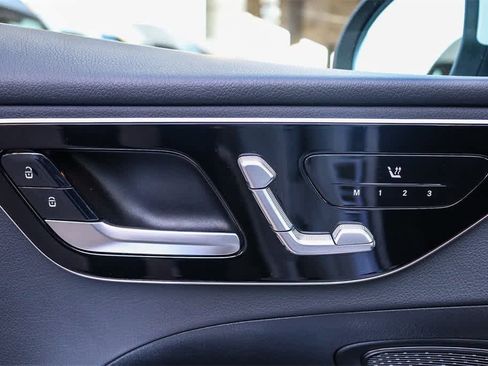 Used 2023 Mercedes-Benz C 300 Sedan image 19