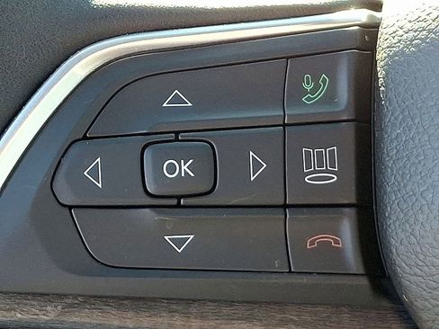 Used 2024 Jeep Grand Cherokee Limited w/ Trailer Tow Package image 21