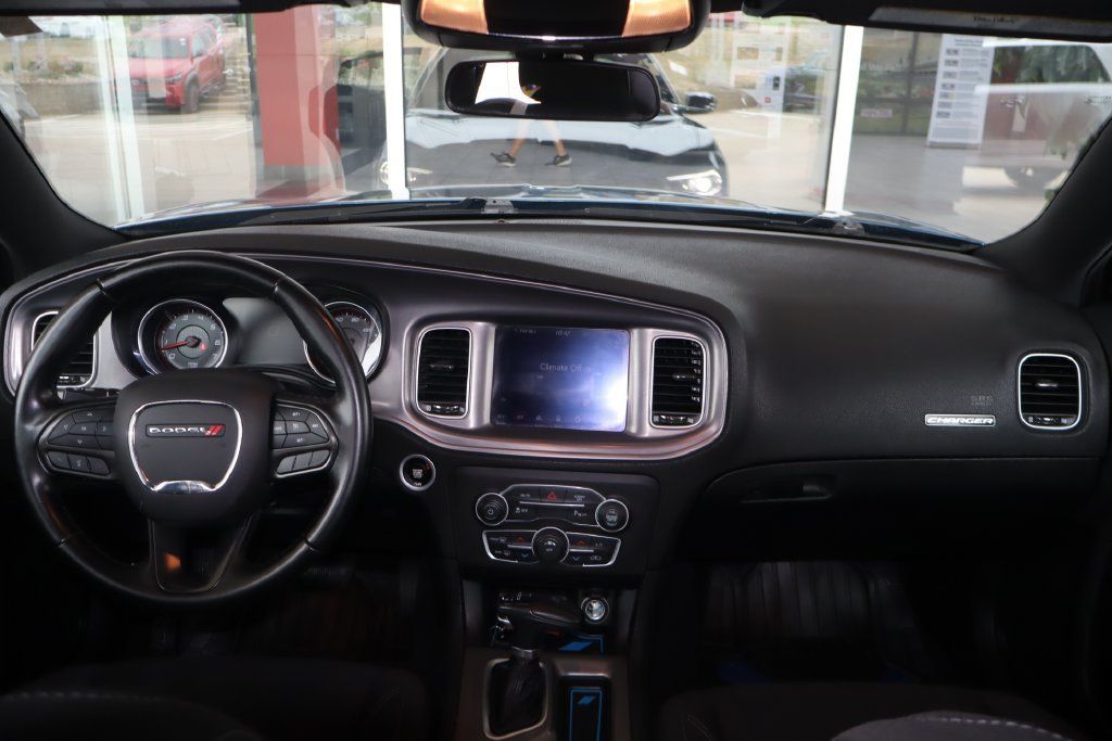 Used 2023 Dodge Charger SXT RWD image 32