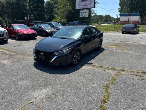 Used 2024 Nissan Sentra SV FWD image 1