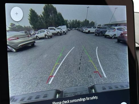 Used 2023 Ford F150 Lightning Platinum image 13