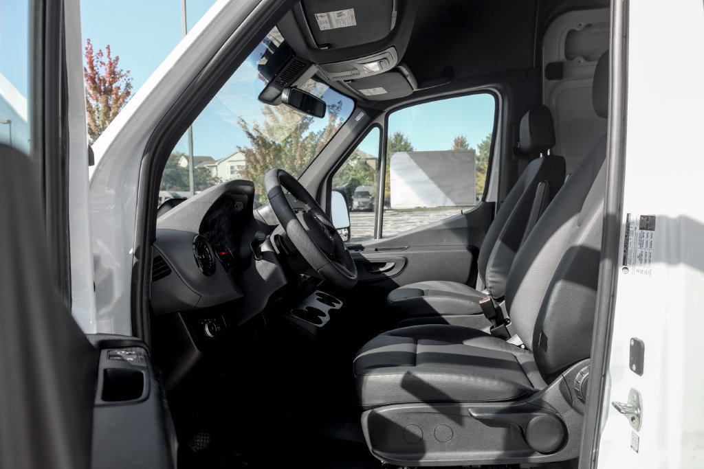 New 2025 Mercedes-Benz Sprinter 2500 image 12