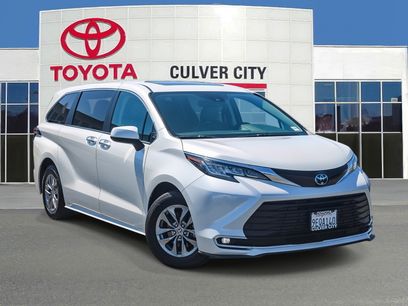 Certified 2023 Toyota Sienna XLE