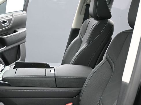 New 2026 INFINITI QX80 Luxe image 19