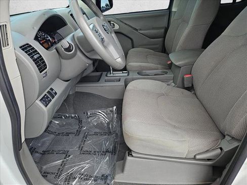Used 2019 Nissan Frontier SV w/ Value Truck Package RWD image 18