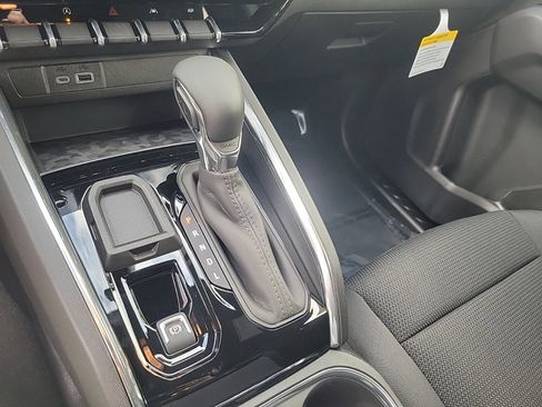 New 2026 GMC Canyon Elevation w/ Convenience Package image 16