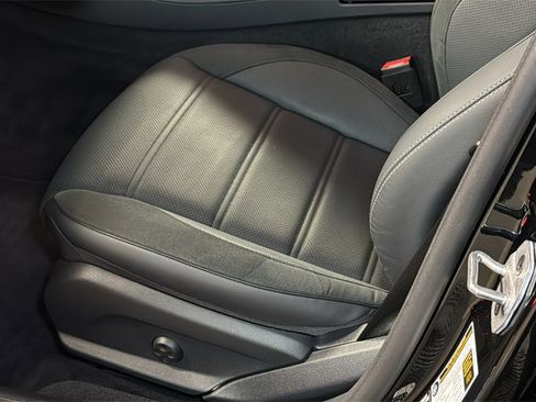 Used 2022 Mercedes-Benz E 53 AMG 4MATIC Sedan image 26