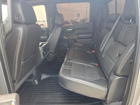Used 2021 Chevrolet Silverado 1500 High Country AWD/4WD image 13