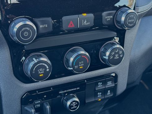 New 2025 RAM 1500 Tradesman w/ Night Edition image 21