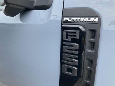New 2025 Ford F250 Platinum image 39