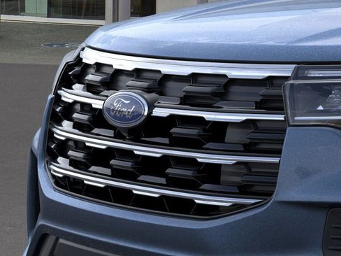 New 2026 Ford Explorer Active RWD image 17