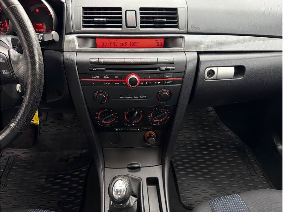 Used 2006 MAZDA MAZDA3 s Touring FWD image 16