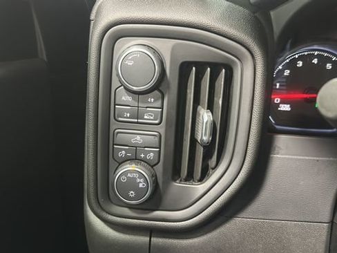 Used 2021 Chevrolet Silverado 1500 Custom AWD/4WD image 10