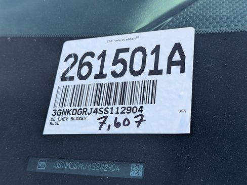 Used 2025 Chevrolet Blazer EV LT image 36