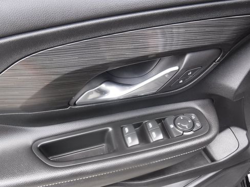 Used 2022 GMC Terrain SLE w/ LPO, Floor Liner Package FWD image 12