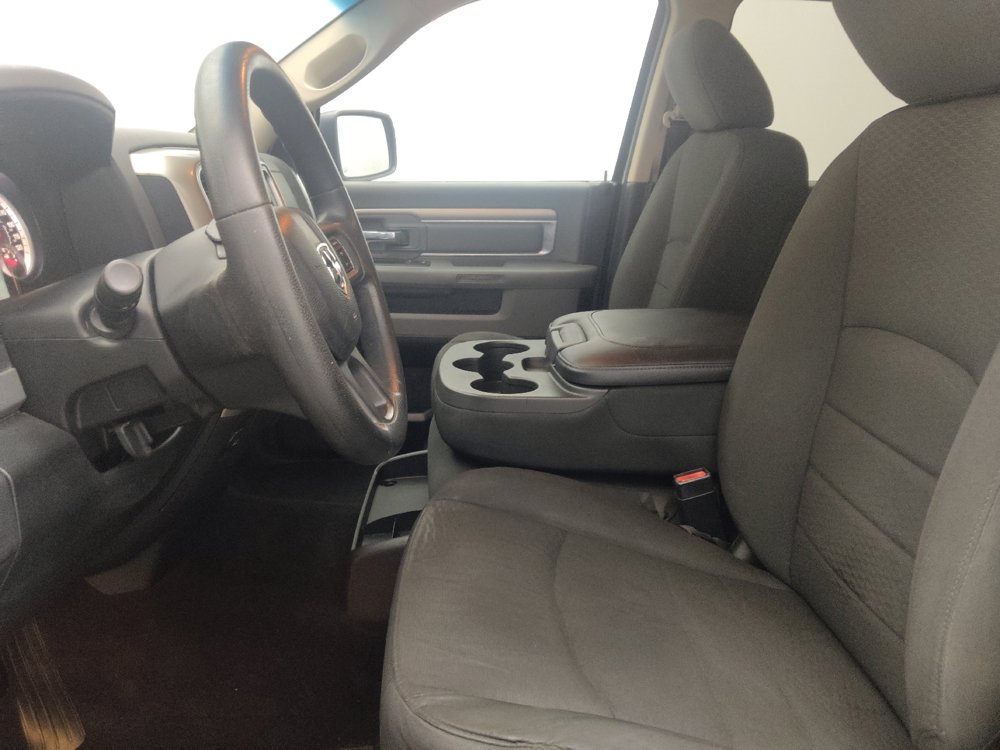 Used 2014 RAM 1500 Classic SLT RWD image 17