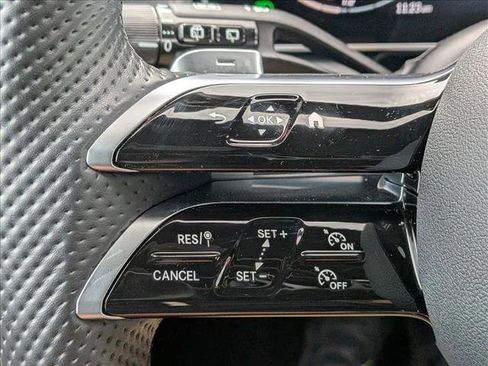 Certified 2025 Mercedes-Benz GLC 300 GLC 300 image 17